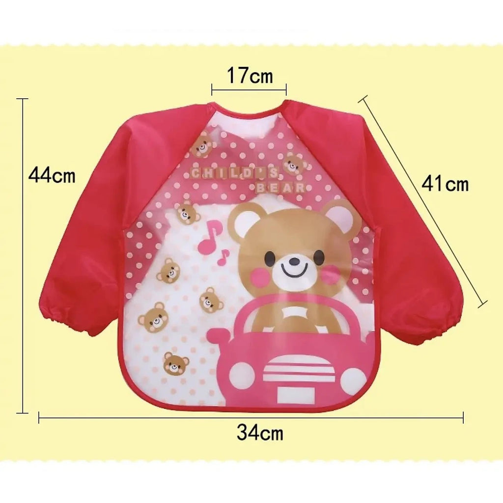 Babero impermeable con mangas Vamos Niños, diseño de osito en auto, color rojo, ideal para comidas y manualidades.