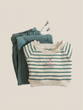 Conjunto de niña Vamos Niños Lefties con polerón a rayas beige y verde y buzo verde petróleo, talla 06M
