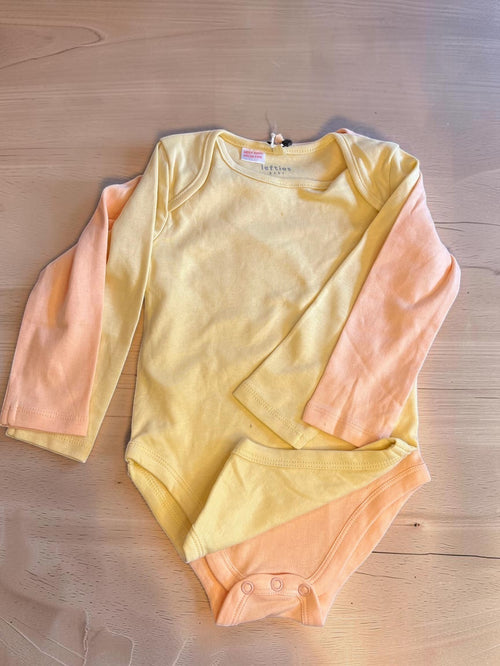 Pack de 2 bodies de algodón Vamos Niños Lefties en colores amarillo y naranja para bebé de 18 meses