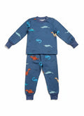 Pijama afranelado Vamos Niños azul con estampado de dinosaurios, dos piezas con puños elásticos y botones en el cuello.