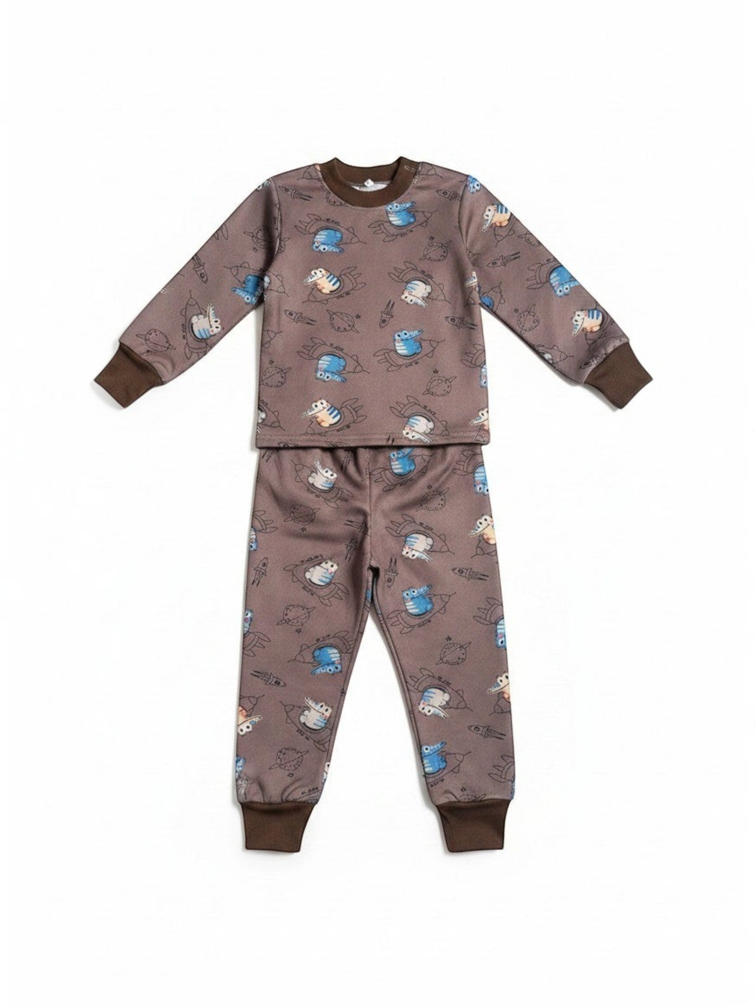 Pijama afranelado Vamos Niños de dos piezas color café con estampado de dinosaurios y puños elasticados