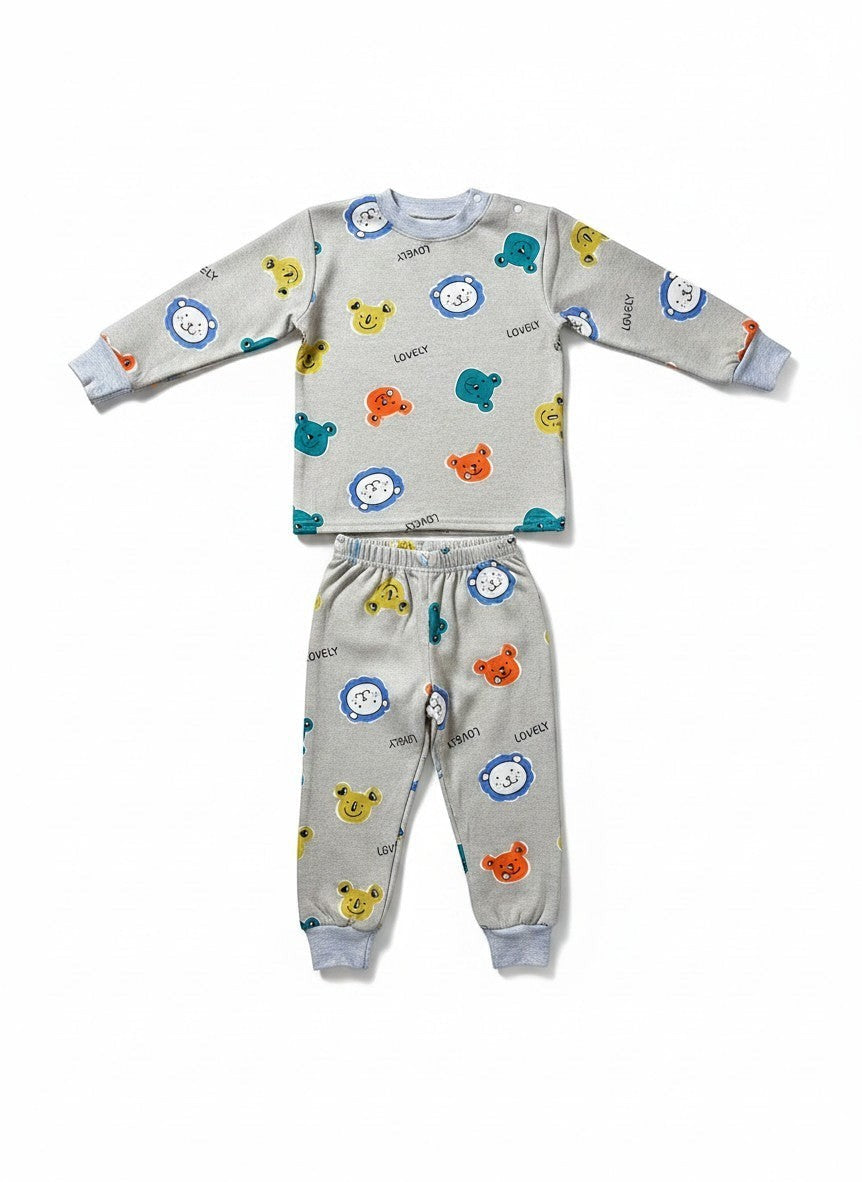 Pijama afranelado de dos piezas Vamos Niños color gris con estampado de ositos coloridos, puños elásticos y botones