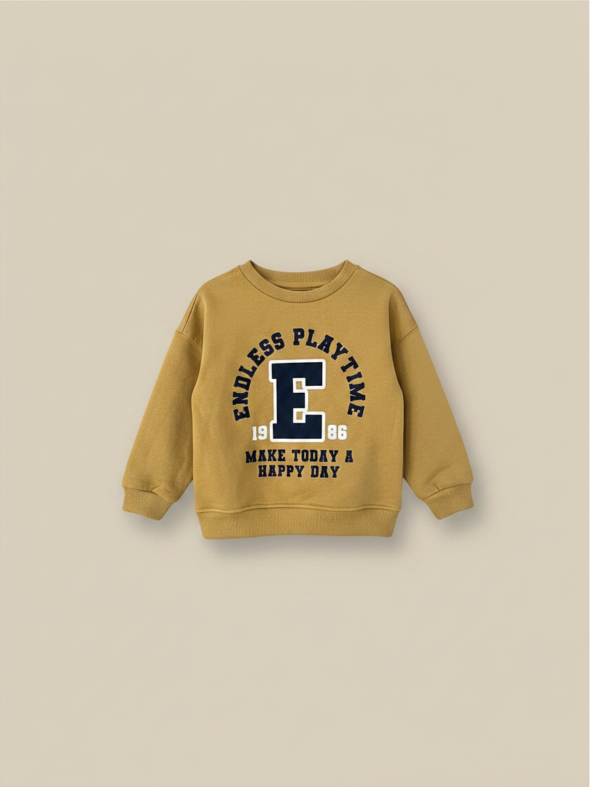 Polerón Vamos Niños Lefties amarillo para niño con estampado universitario y letras en el pecho